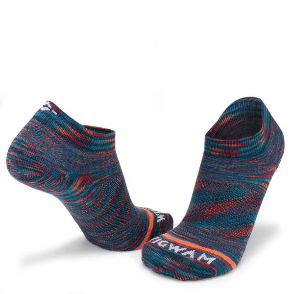 - Deodorizing cat litter tofu litterBravura Low Lightweight Sock - Aurora Red