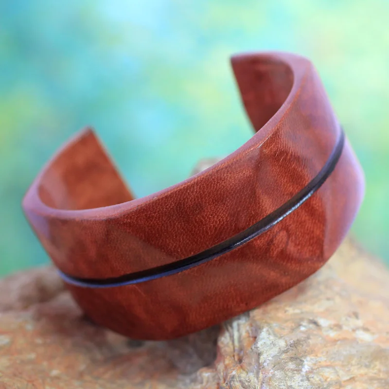 ---Wend Konta in Cinnamon Leather cuff bracelet