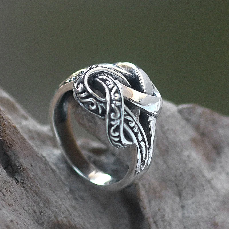 - Elderly dog ​​joint care mattressLinked Combination Finish Sterling Silver Cocktail Ring from Bali